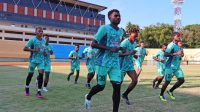 Sore Ini, Papua dan Maluku Utara Berburu Tiket Perdana Menuju 6 Besar