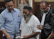 Mantan Gubernur  Enembe Dituntut bayar Uang Pengganti Rp47 M Lebih