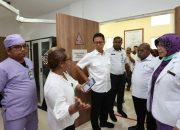 Menkes Bantu Alat Radioterapi Kanker untuk RSUD Dok II