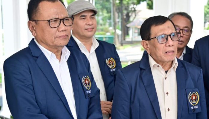 Kecam DK, Hendry Ch Bangun Tetap Ketua PWI Pusat