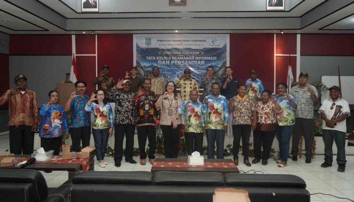 Diskominfosantik Papua Pegunungan Sosialisasi SOP SMKI dan TTIS di Wamena