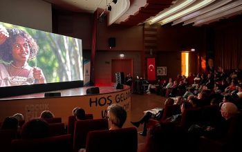 Film Teman Tegar Maira: Whisper From Papua Raih Global Peace and Friendship